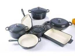 11 pieces Iron cast pots